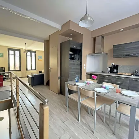 Triplex T4, 60m², 3 Chambres, Coeur De Plage, Proche Commerces Et - Fr-1-646-21